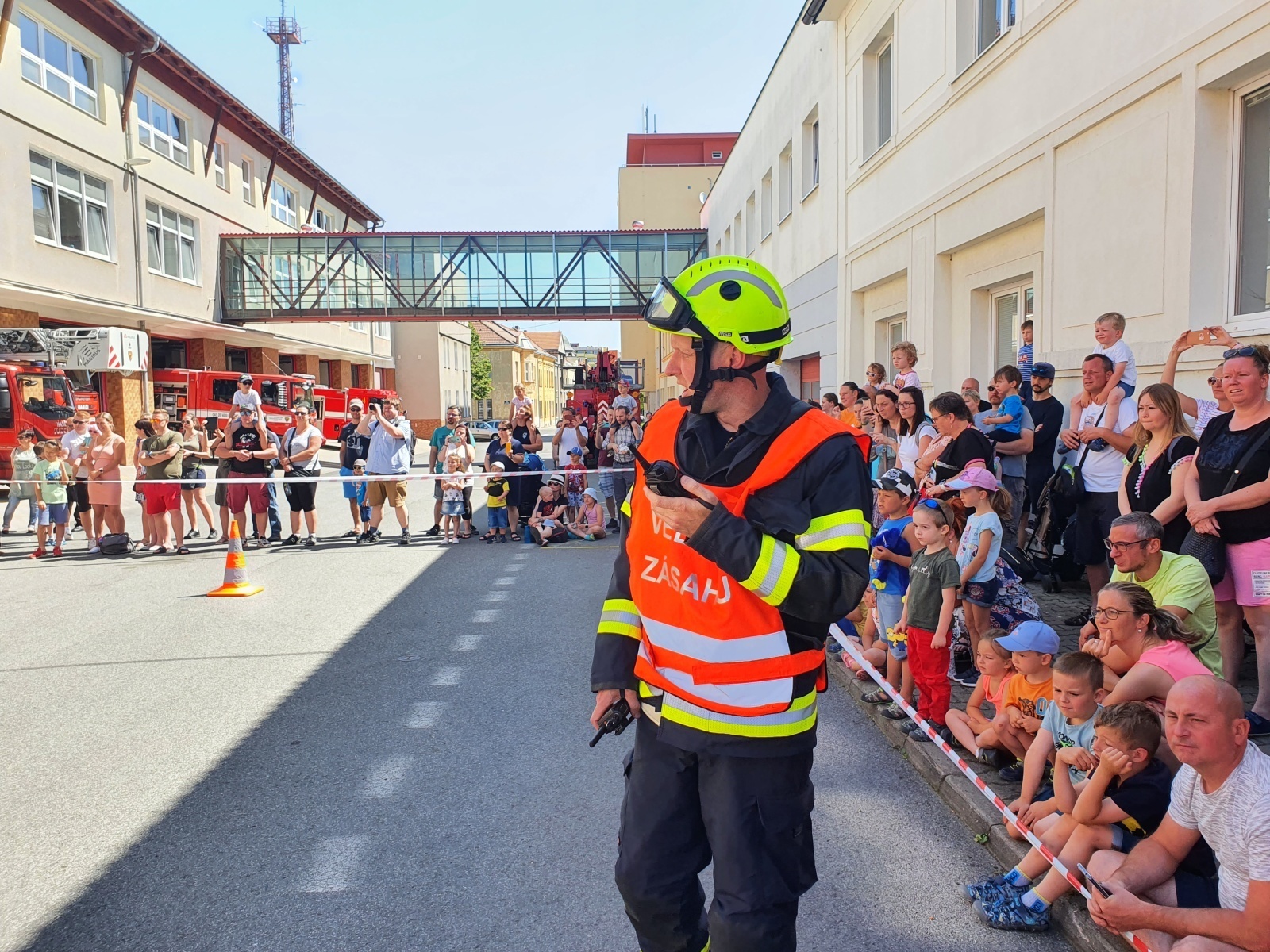 011 - oslavy 70. výročí založení profesionálních hasičů v Kladně.jpg