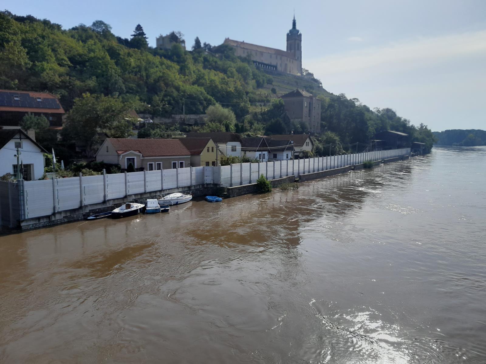 031-povodně a vítr ve Středočeském kraji.jpg