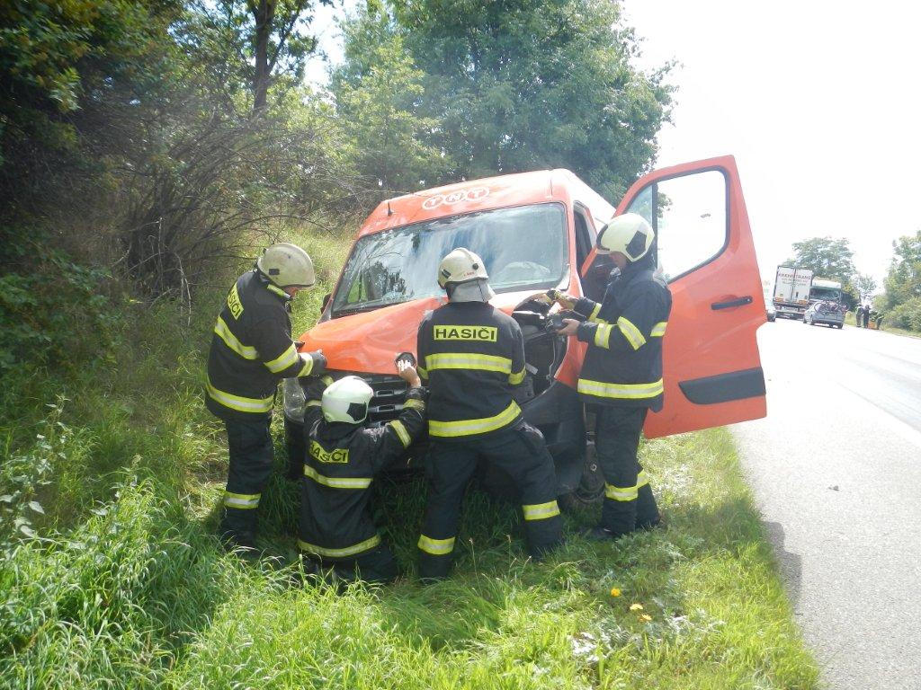 1 Dopravní nehoda, Kamenný Újezd - 25. 8. 2014 (3).jpg
