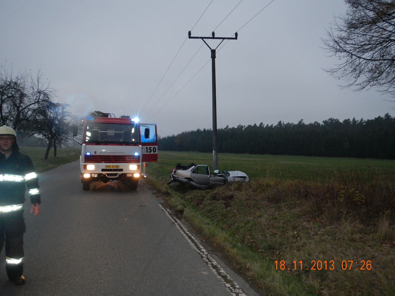 1 Dopravní nehoda, Štipoklasy - 18. 11. 2013 (3).JPG