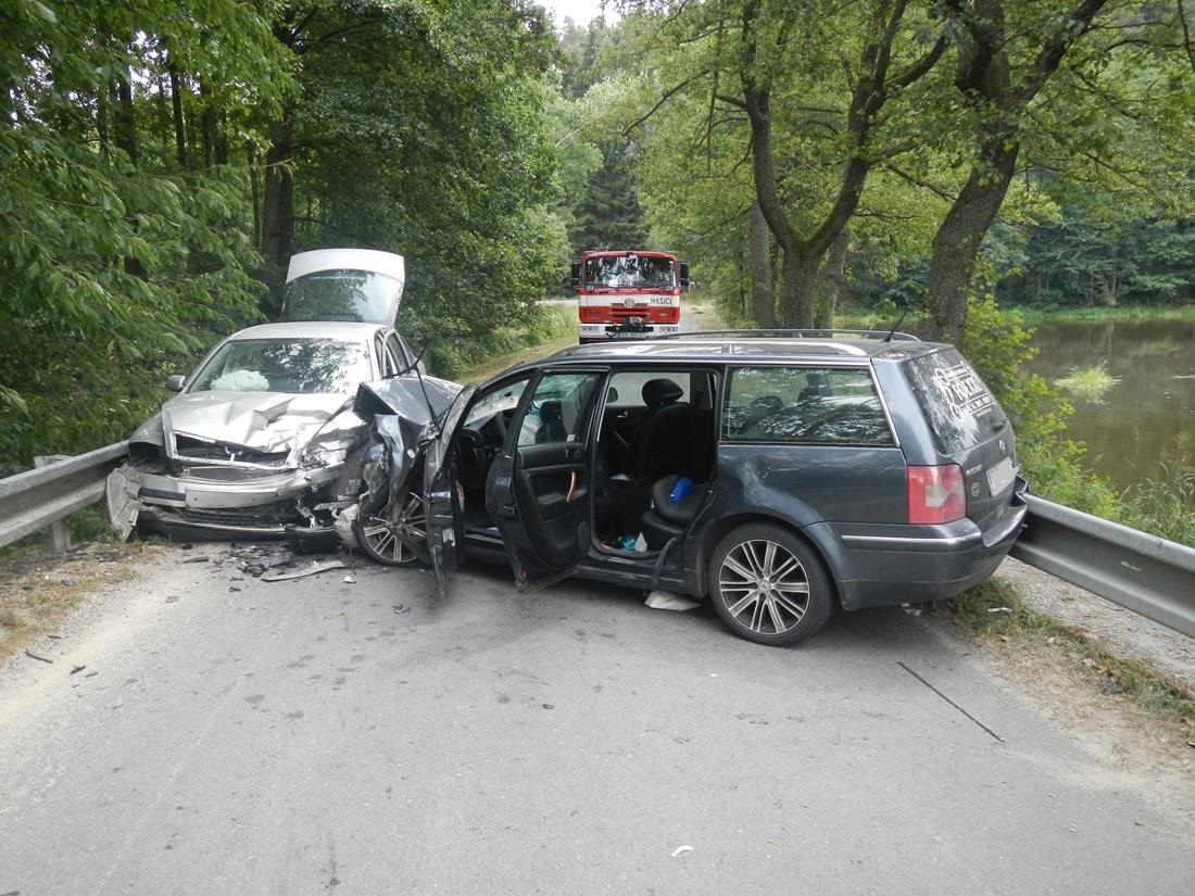 1 Dopravní nehoda 3 OA, Slavonice - 23. 7. 2015 (2).JPG