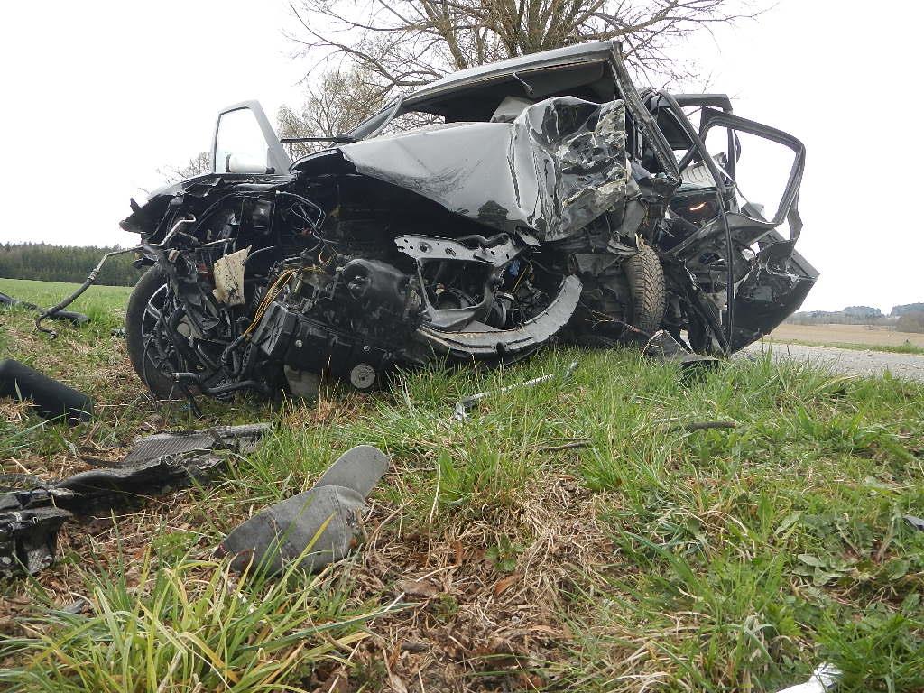 1 Dopravní nehoda OA, Popelín - 22. 4. 2015 (2).jpg