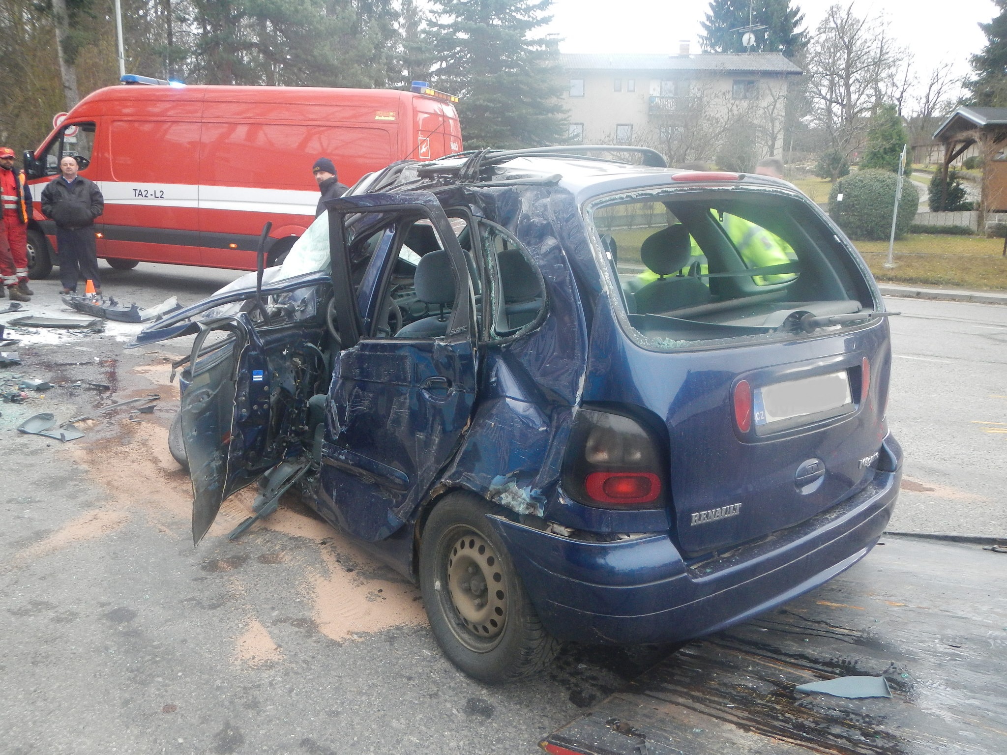 1 Dopravní nehoda OA a bus, Dobrá Voda u ČB - 16. 3. 2014 (2).jpg