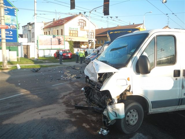 1 Dopravní nehoda OA a dodávka, ČB (5).jpg