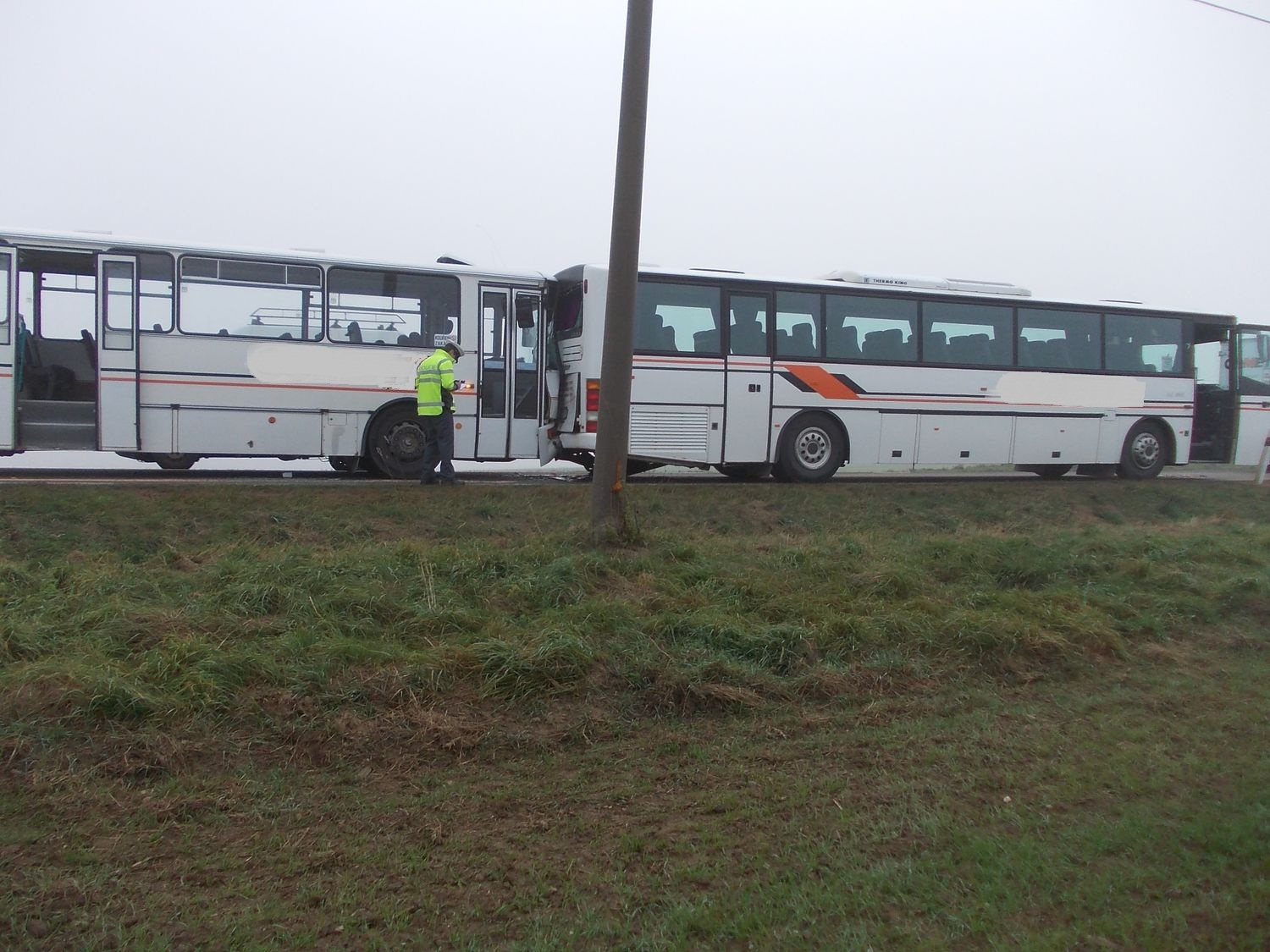 1 Nehoda tří autobusů, Košín - 1. 11. 2013 (3).jpg
