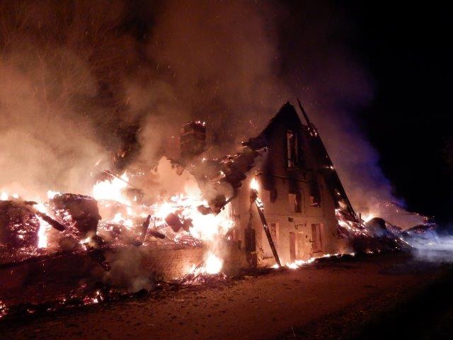 1 Požár skladu, Branná - 18. 4. 2016 (4).jpg
