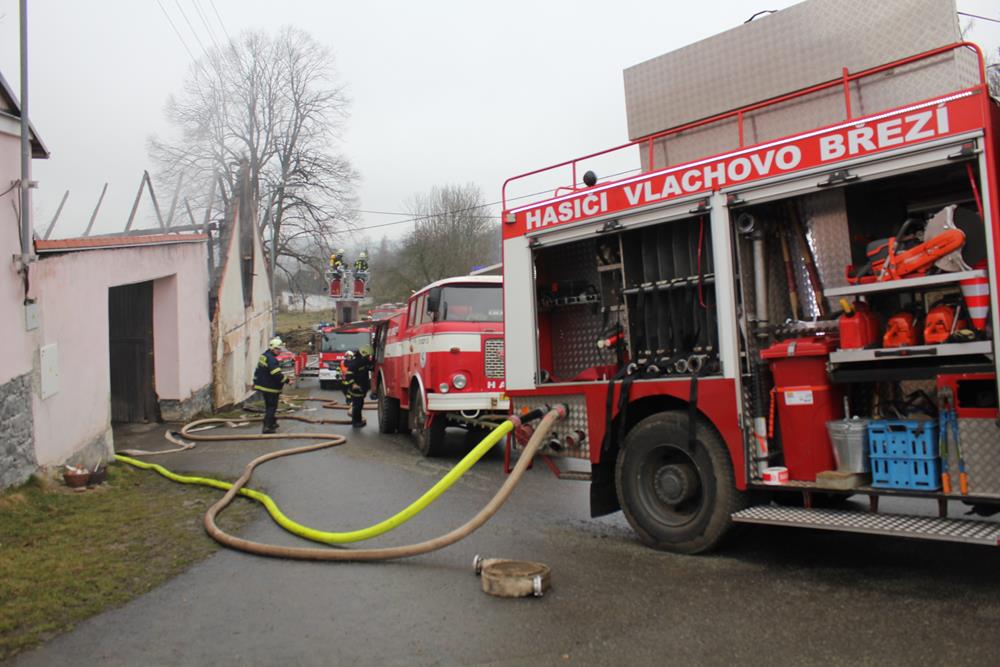 10 Požár domu, Horní Nakvasovice - 22. 3. 2015 (10).jpg