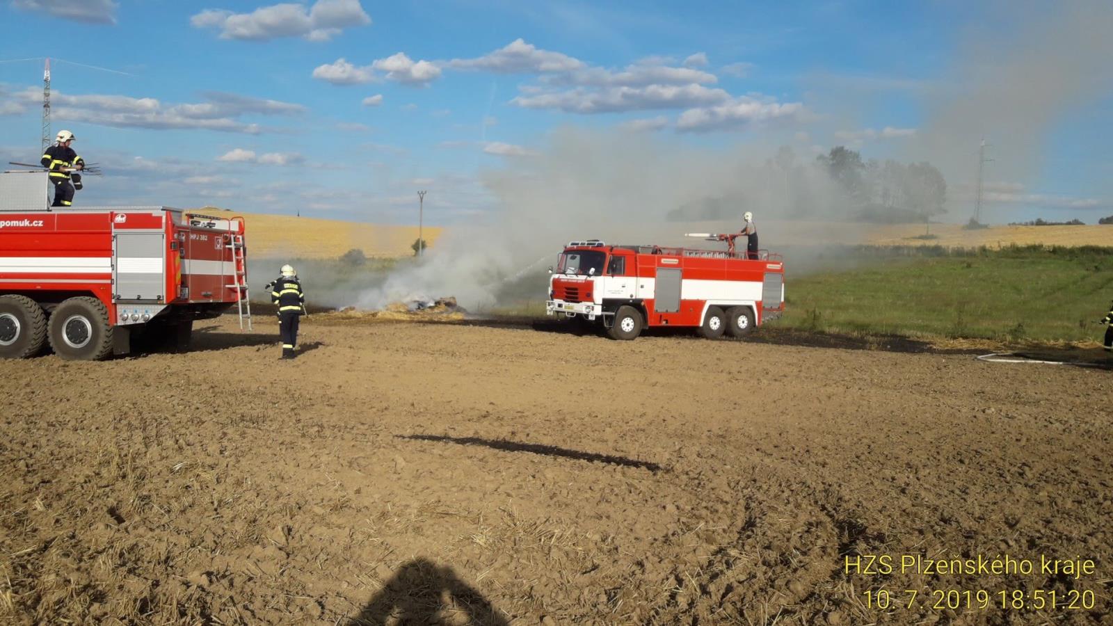 10_7_2019 požár strniště Nepomuk (3).jpg