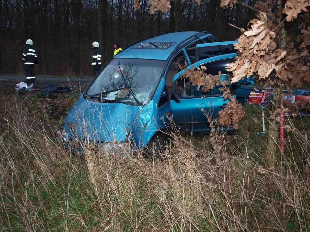 13-11-28 Nový Bydžov, odbočka Lužec n.C. (2).JPG