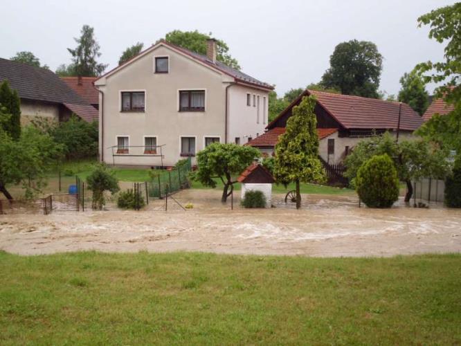 14-05-27 Lokální záplavy Rychnovsko.jpg