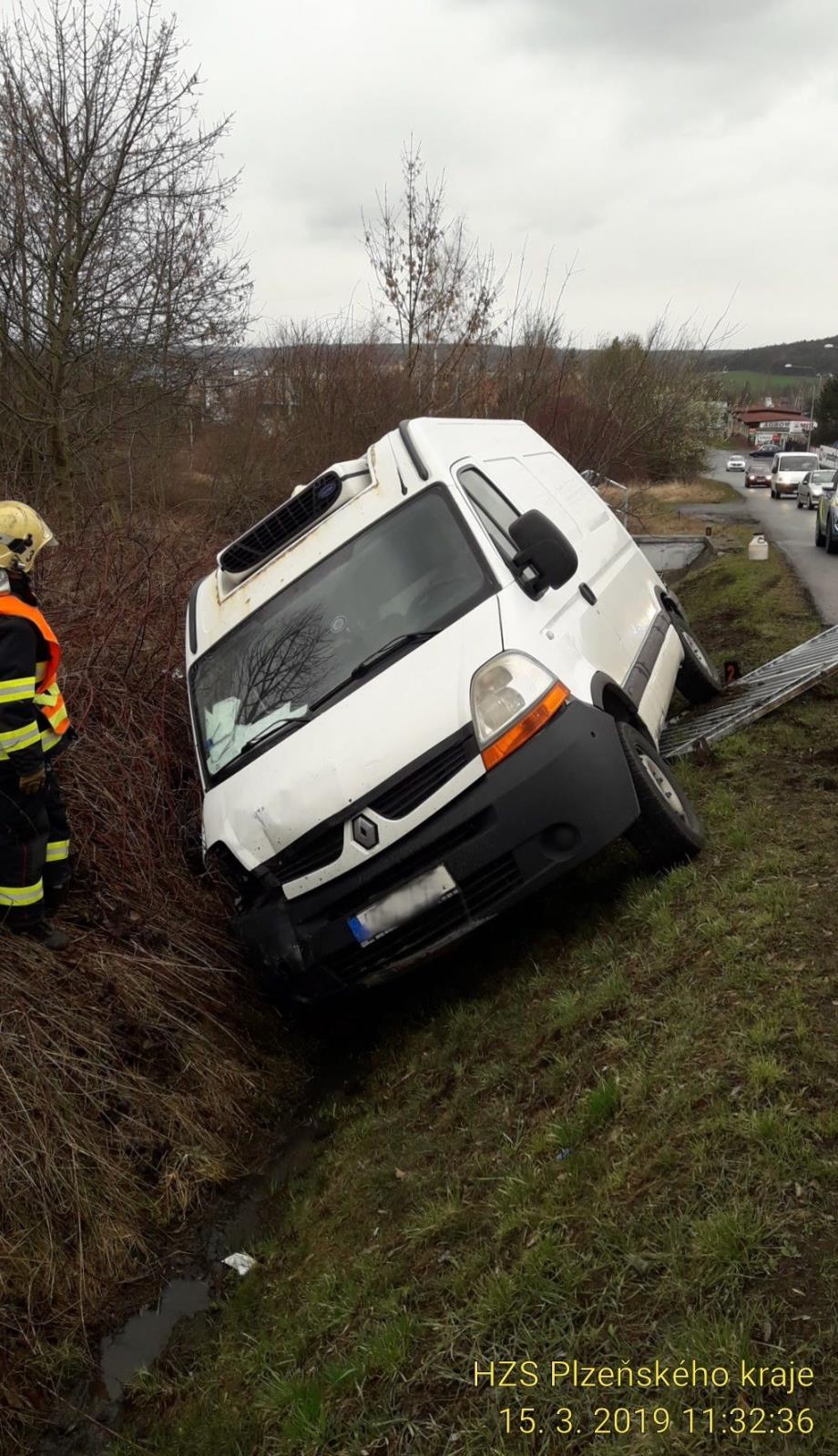 15_3_2019 DN dodávka Hřbitovní ul (4).jpg