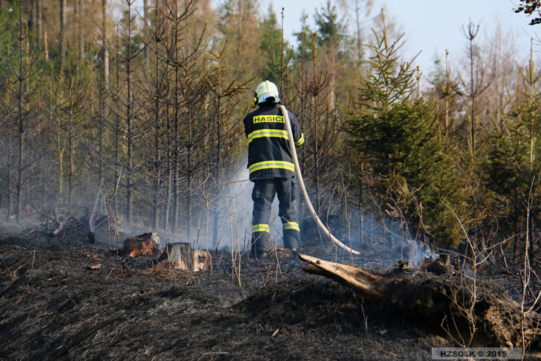 19 P_LP_24-3-2015 Požár lesa Přerov Penčice (3).JPG