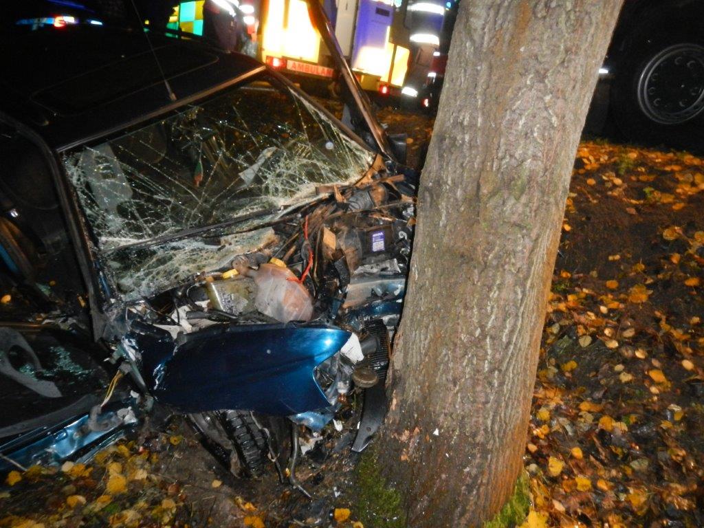 2 Dopravní nehoda, Budíškovice - 10. 11. 2014 (3).jpg