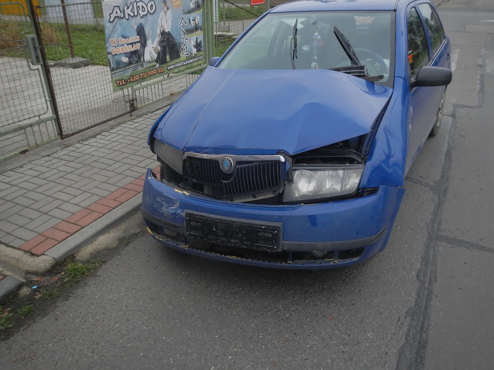 2 Dopravní nehoda 2 OA, Soběslav - 26. 11. 2014 (2).JPG