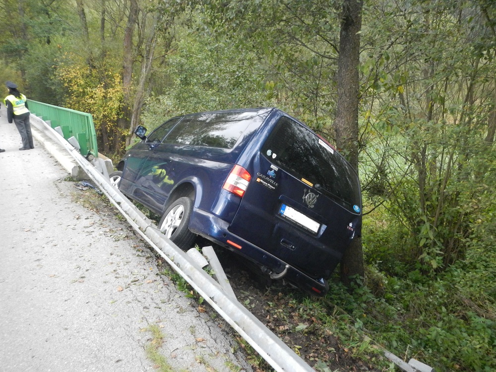 2 Dopravní nehoda OA, Borová - 4. 10. 2014 (1).JPG