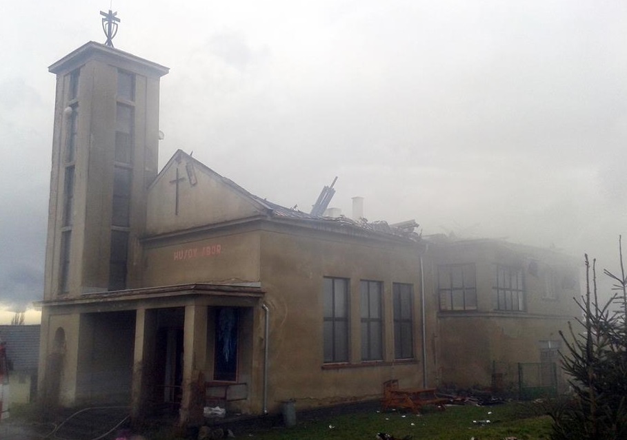 2 Požár kostela, Mirovice - 31. 3. 2015 (6).jpg