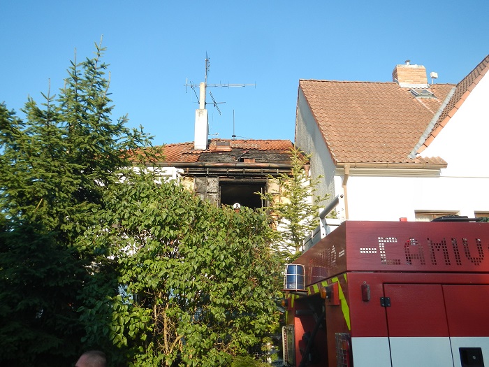 2 Požár rodinného domu, České Budějovice - 19. 7. 2014 (4).JPG