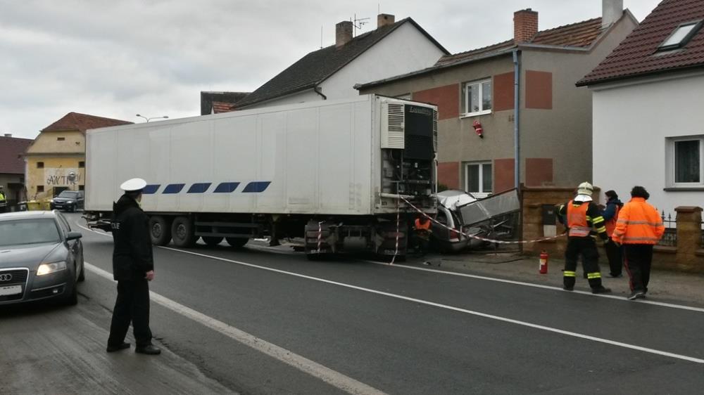 2.12.2015 DN NAxOA Lužany - v místě nehody.jpg