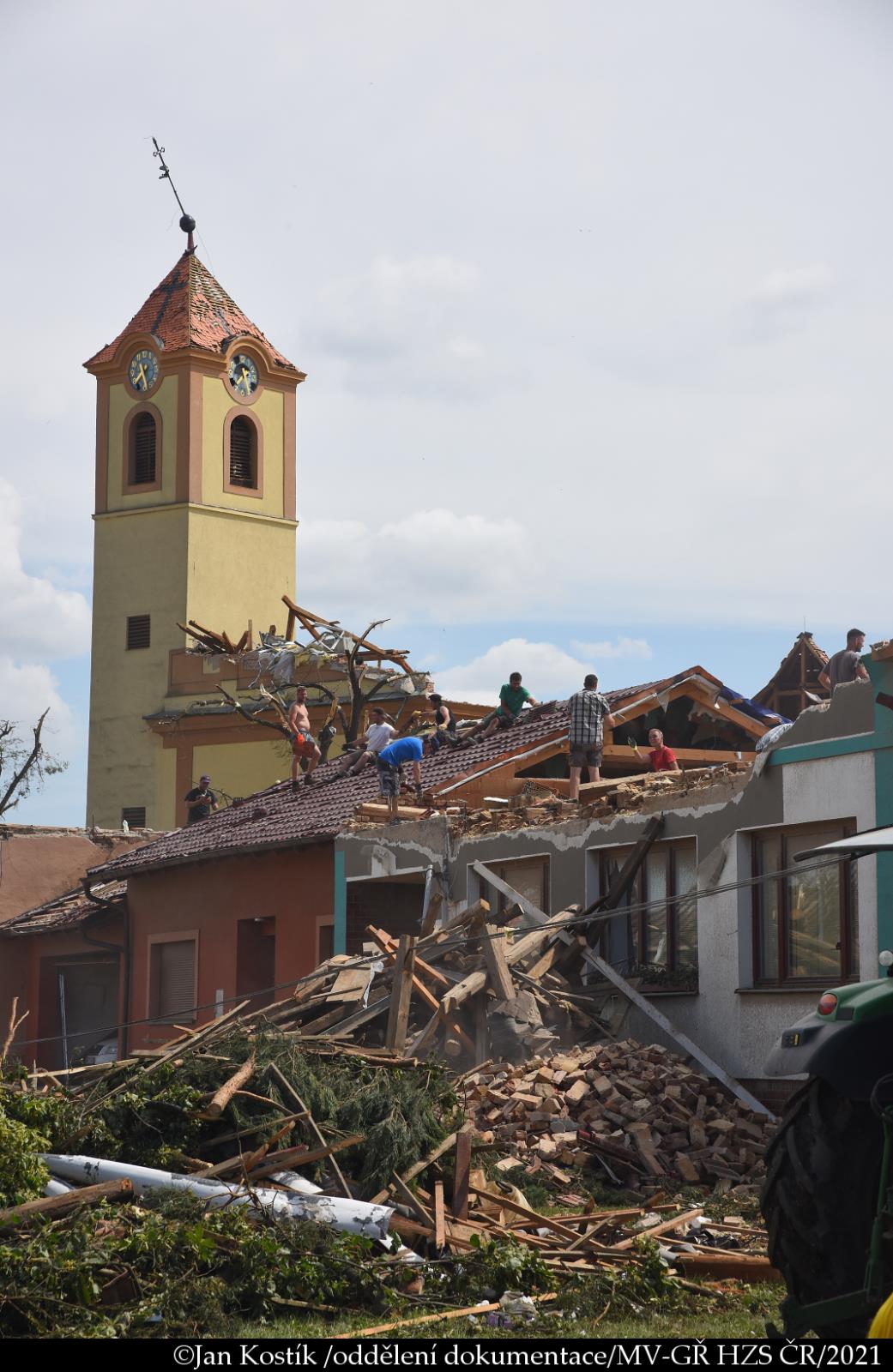 2021-červen_Tornádo v JMK/DSC_7649.JPG