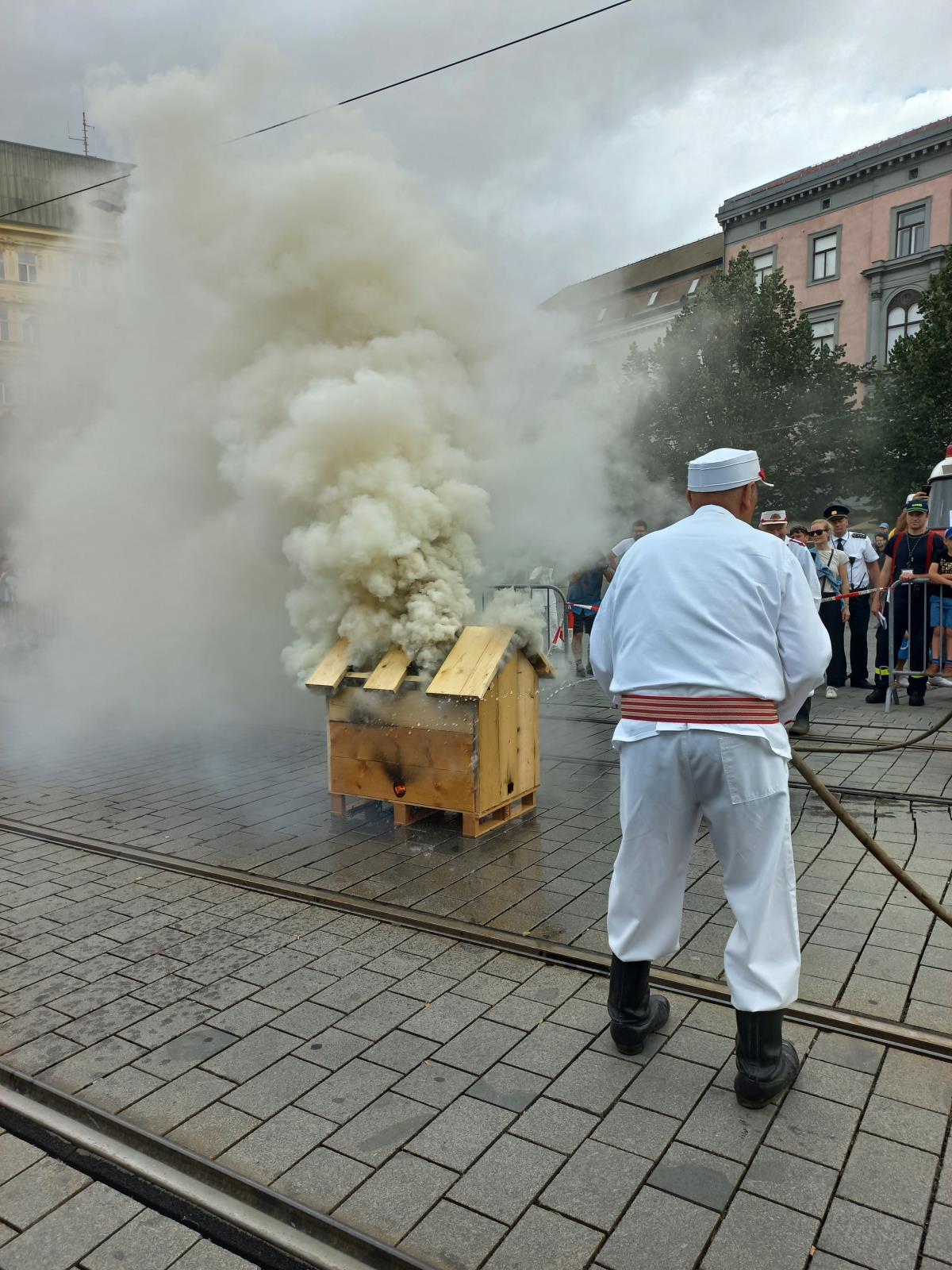 2024-06-22 Defilé požární techniky, Brno - nám.Svobody/Defilé (2).jpg