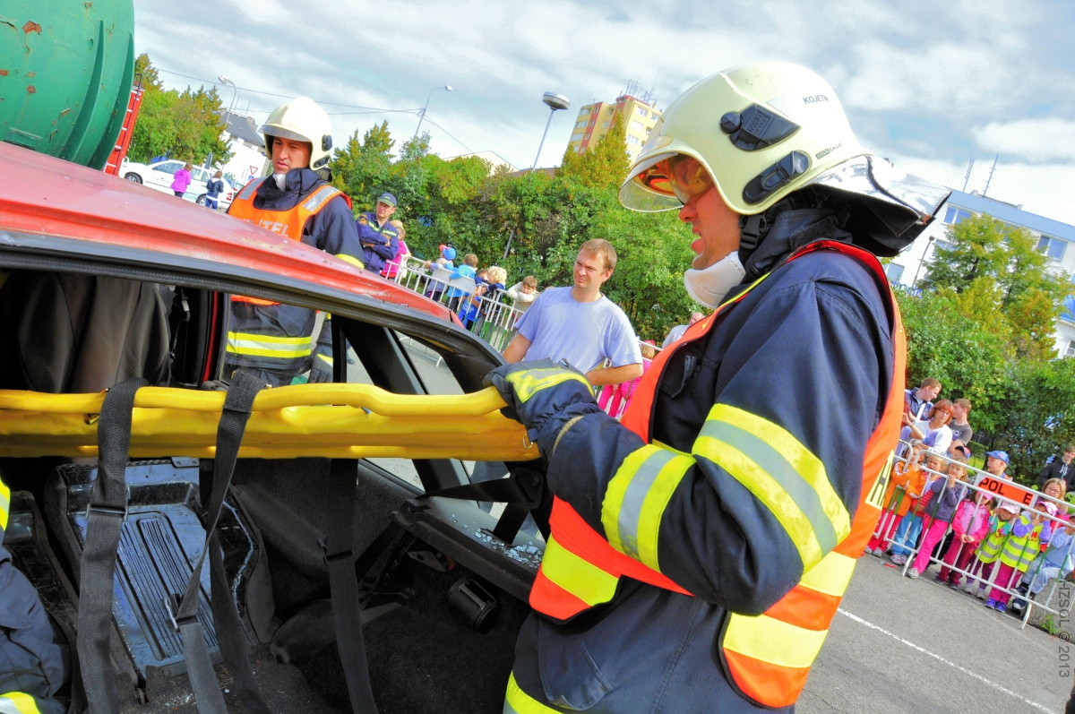 24 4-9-2013 Soutěž ve vyprošťování zraněných osob z havarovaných vozidel - Přerov (24).JPG