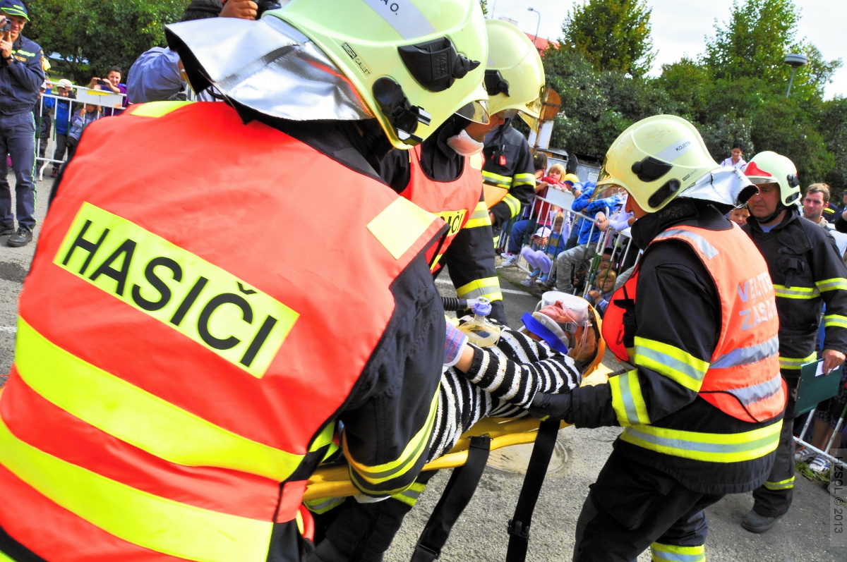 27 4-9-2013 Soutěž ve vyprošťování zraněných osob z havarovaných vozidel - Přerov (27).JPG