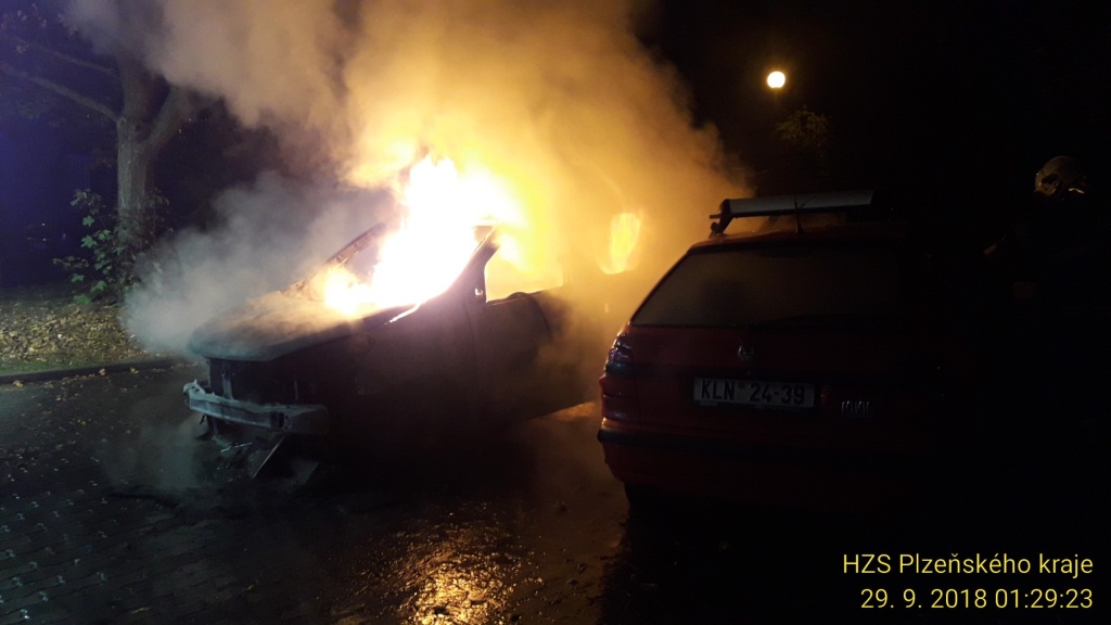 29_9_2018 požár OA Krejčíkova ul Plzeň (5).jpg