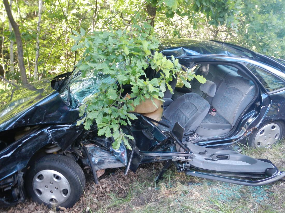 3 Dopravní nehoda 2 OA, Novosedly nad Nežárkou - 21. 7. 2015 (4).JPG
