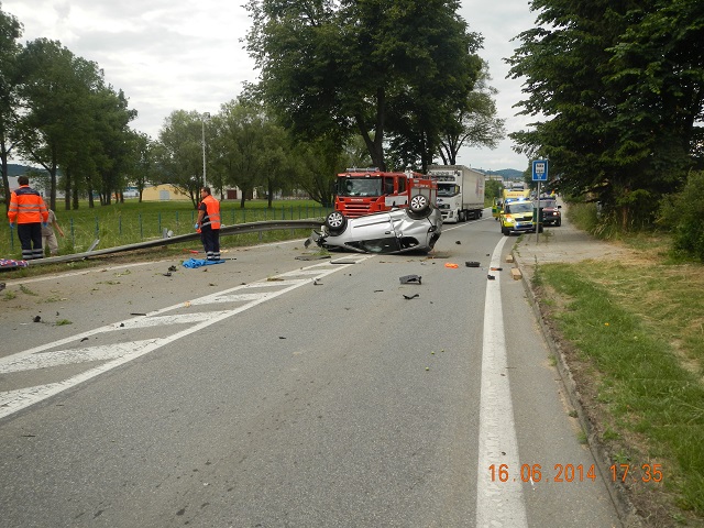 3 Dopravní nehoda OA, Přední Ptákovice - 17. 6. 2014 (3).JPG