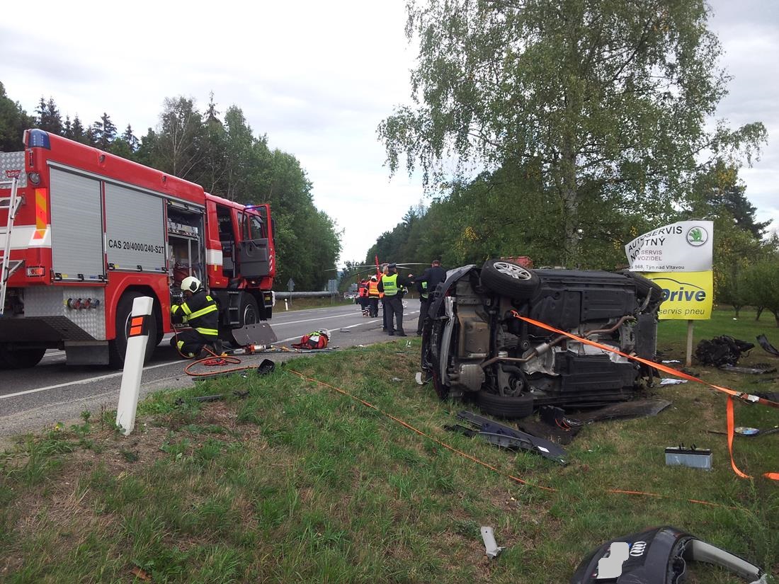 3 Dopravní nehoda OA, Týn nad Vltavou - 18. 9. 2015 (2).jpg