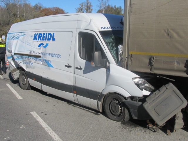 4 Dopravní nehoda 2 NA a dodávka, Kaplice - 3. 11. 2014 (2).jpg