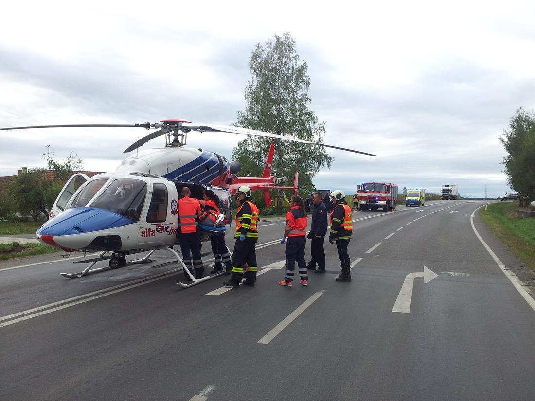 4 Dopravní nehoda OA, Týn nad Vltavou - 18. 9. 2015 (3).jpg