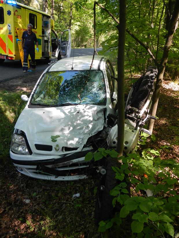 4 Dopravní nehoda OA a motorka, Třeboň - 18. 5. 2015 (4).JPG