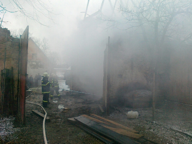 4 Požár stodoly, Nová Ves - 25. 1. 2014 (3).jpg