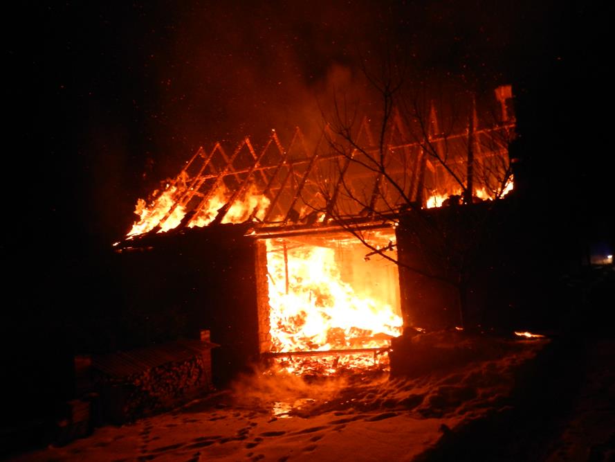 4 Požár stodoly, Velká Lhota - 7. 2. 2015 (1).JPG