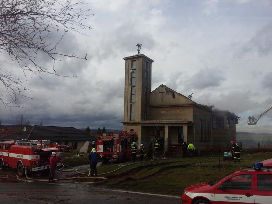 5 Požár kostela, Mirovice - 31. 5. 2015 (6).jpg