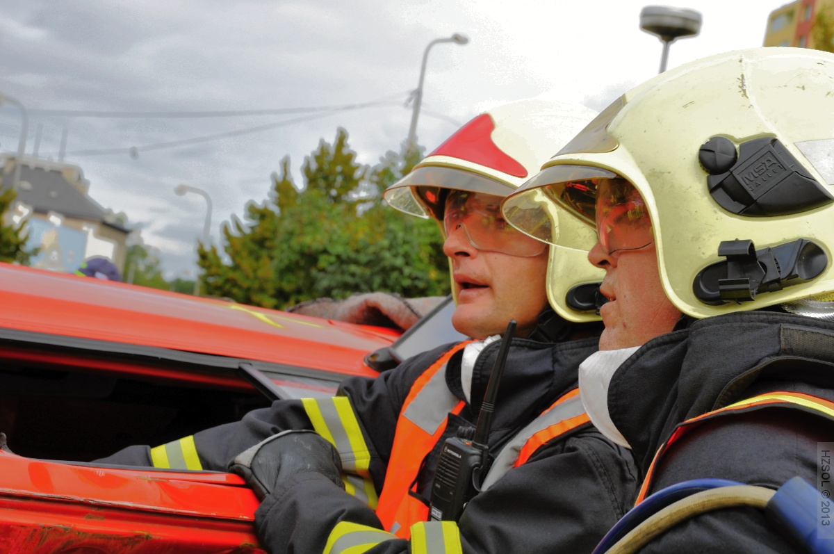 6 4-9-2013 Soutěž ve vyprošťování zraněných osob z havarovaných vozidel - Přerov (40).JPG