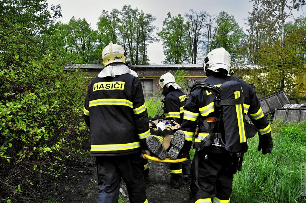 6-5-2013 cvičení osoby zavalené zasypané Zábřeh (75).JPG