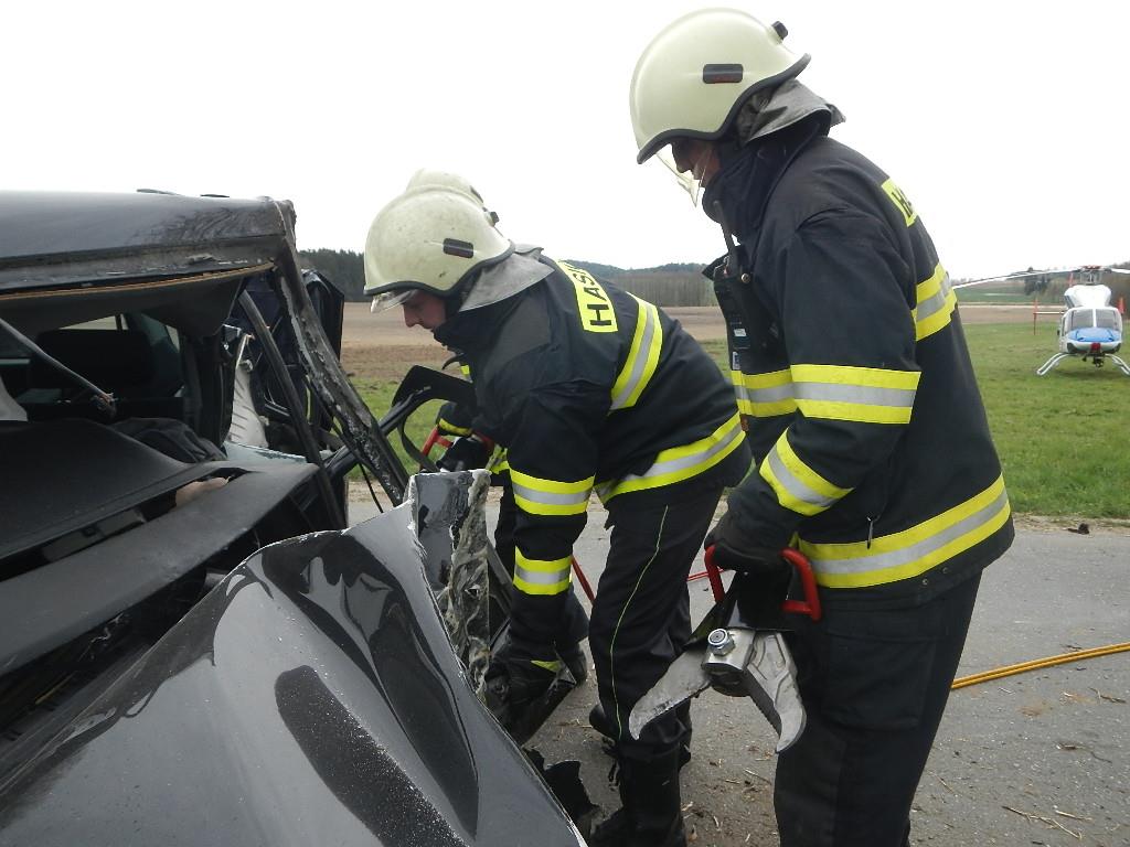 6 Dopravní nehoda OA, Popelín - 22. 4. 2015 (7).jpg