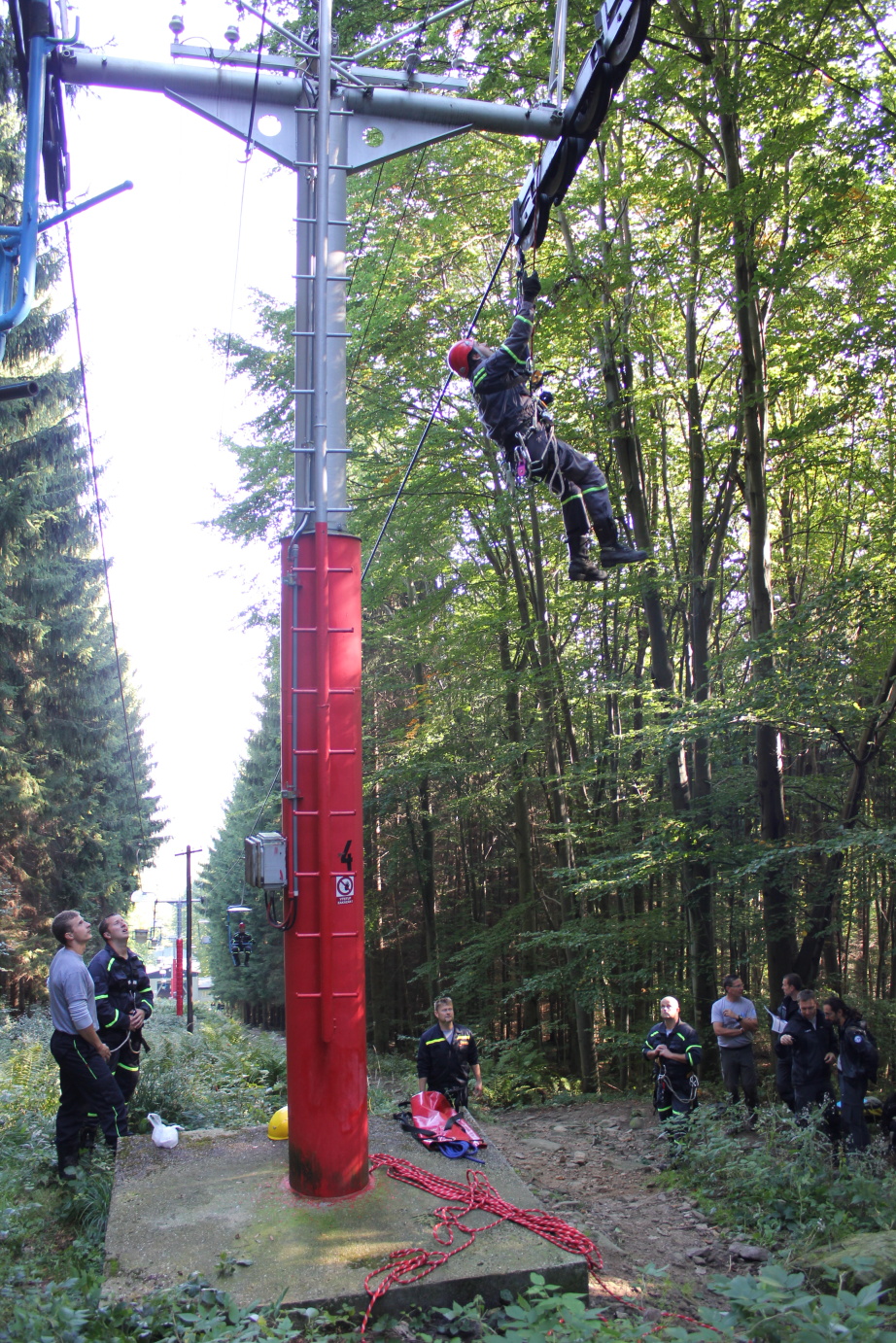 7 20120918-výcvik lezci lanovka Kleť_64.JPG