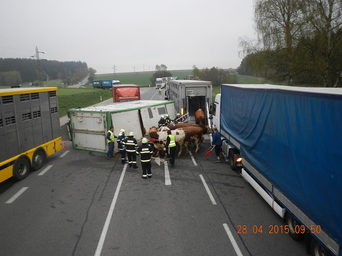 7 Dopravní nehoda NA, Dolní Hořice -  28. 4. 2015 (8).jpg