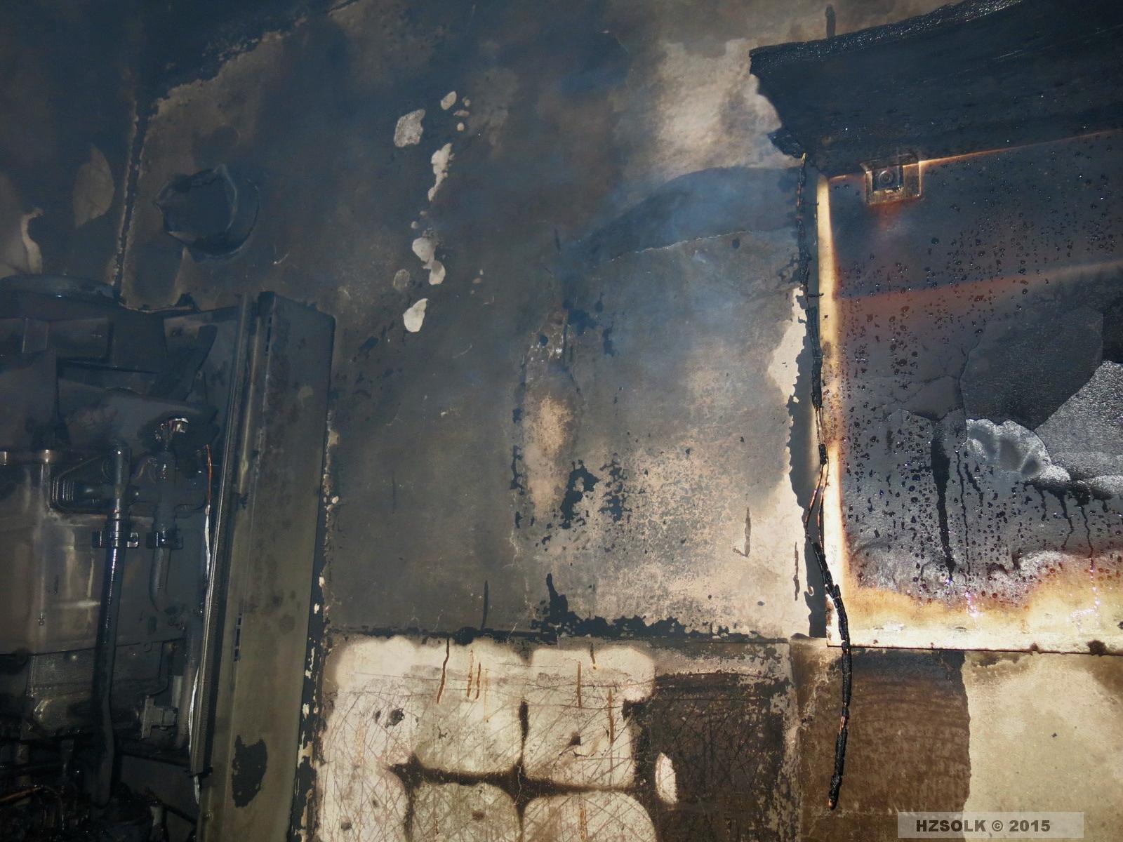 7 P_NB_27-3-2015_požár v rodinném domku Přemyslovice (15).JPG