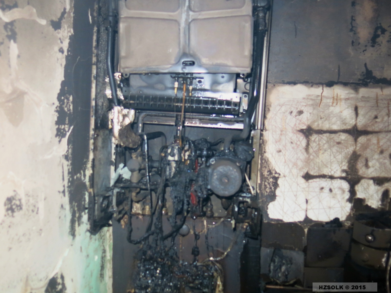 9 P_NB_27-3-2015_požár v rodinném domku Přemyslovice (17).JPG