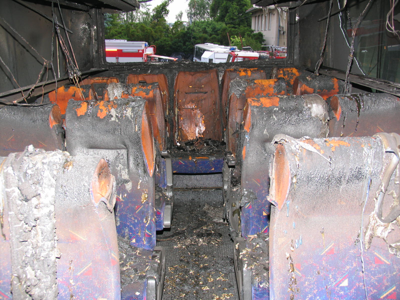 9 Požár autobusu, Milevsko - 5. 6. 2014 (6).JPG