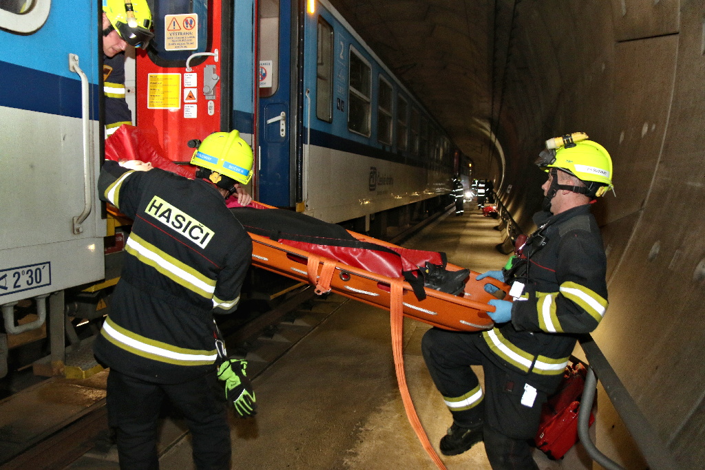 Cvičení IZS Ejpovický tunel 2023 (41).JPG