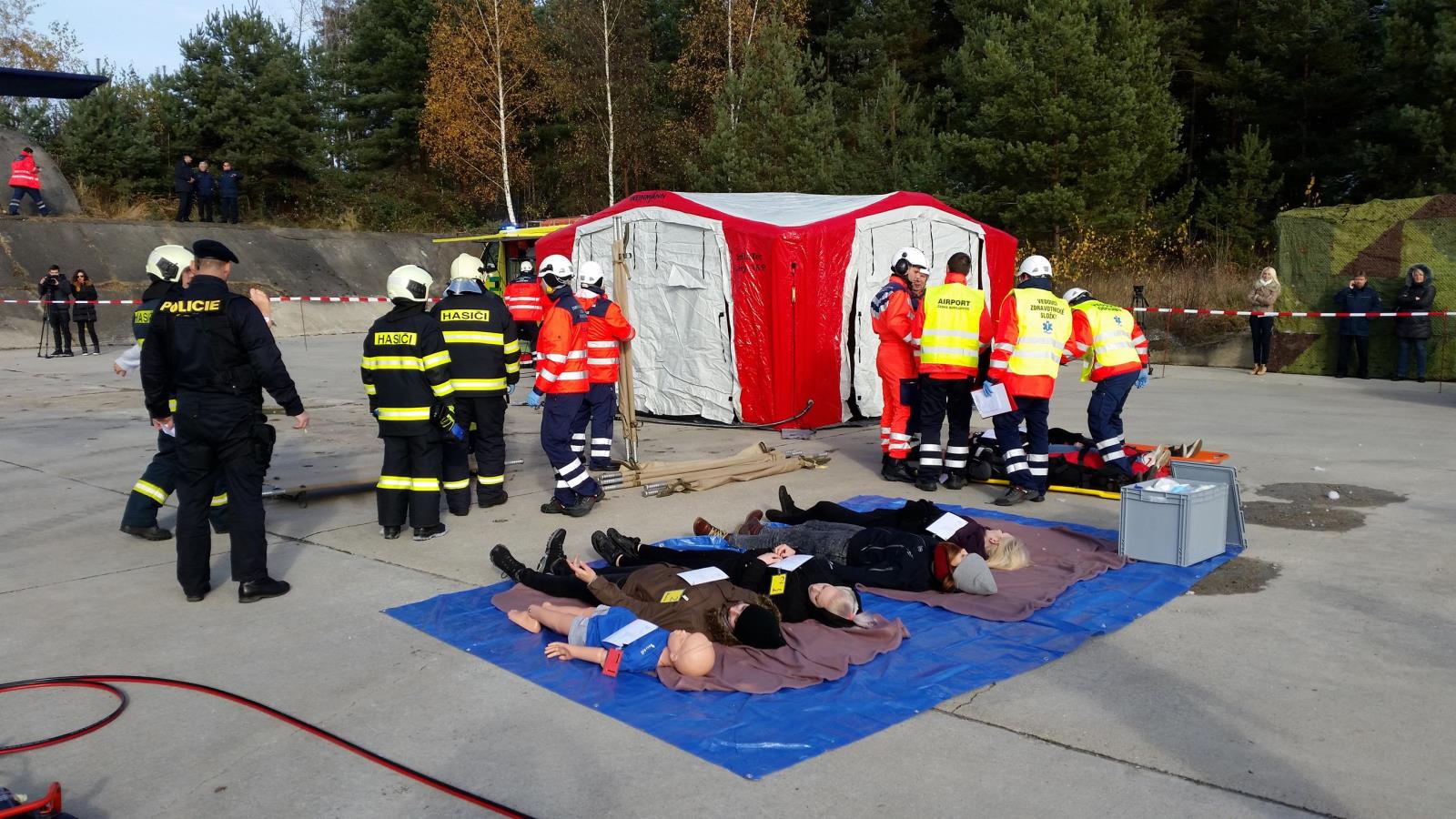 Cvičení Letadlo 2016, České Budějovice - 15. 11. 2016 (19).jpg