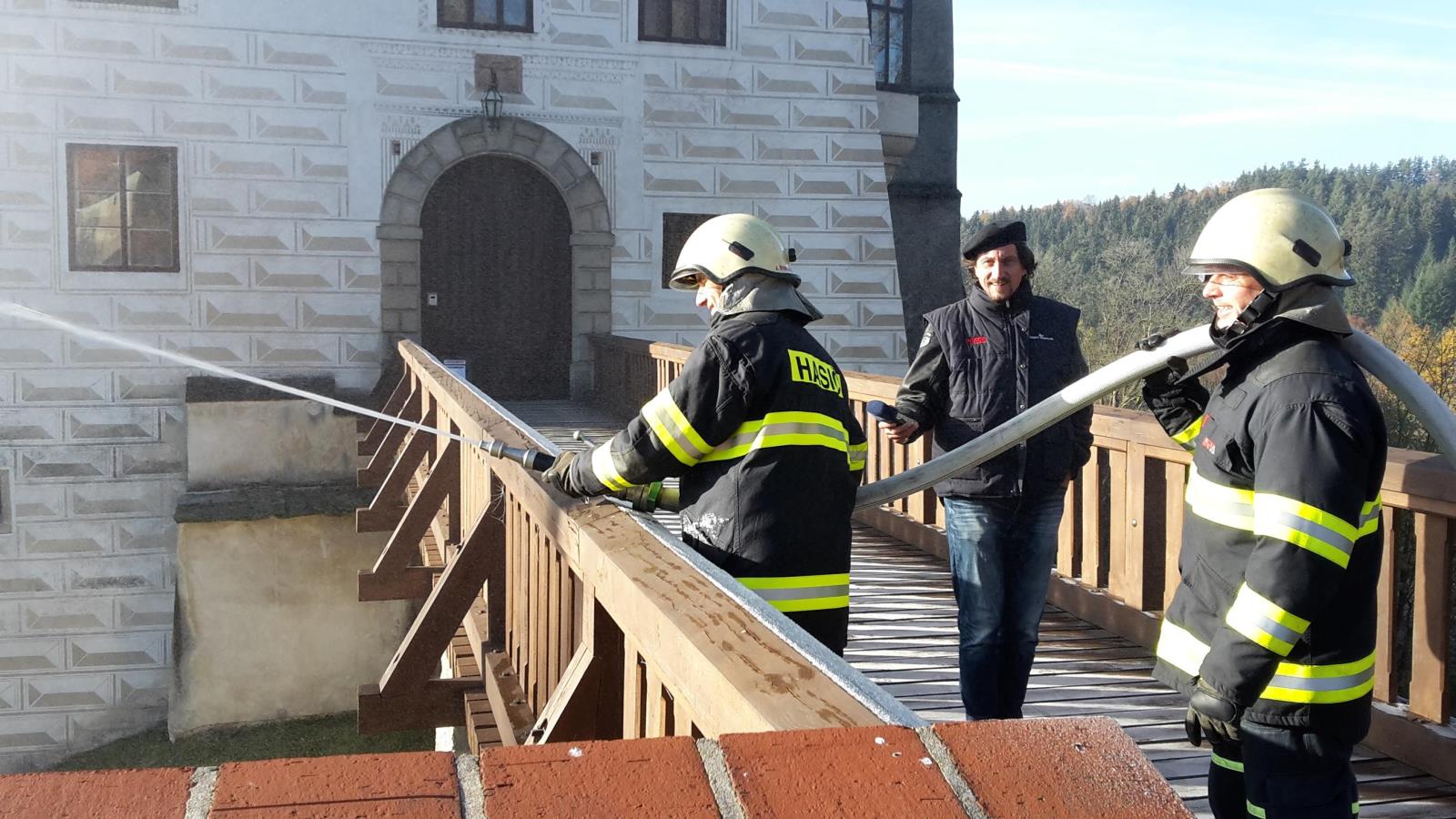 Cvičení Rožmberk nad Vltavou - Jakobínka - 4. 11. 2016 (4).jpg