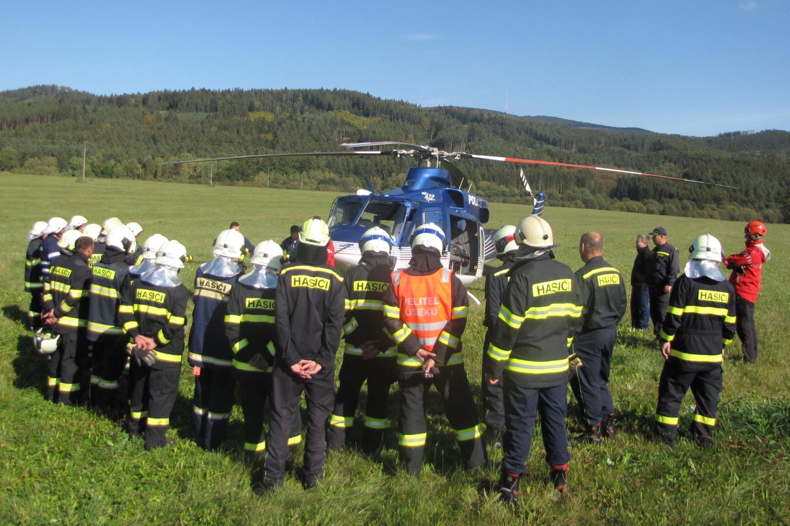 Cvičení - požár lesa, Chvalšiny - 4. 10. 2018 (22).jpg