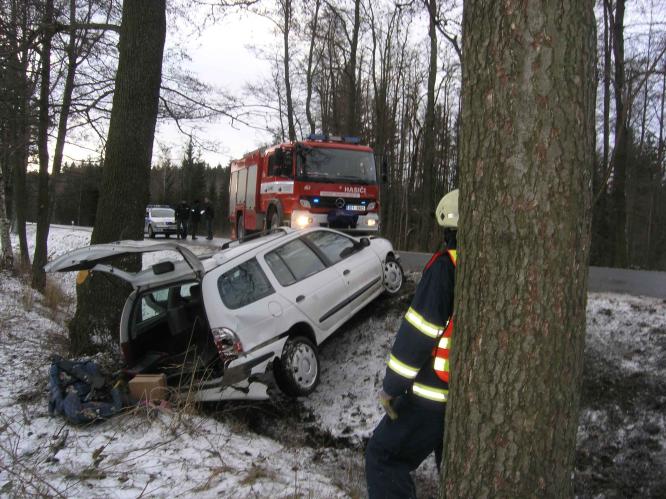 Nehoda dvou vozidel v Poličce