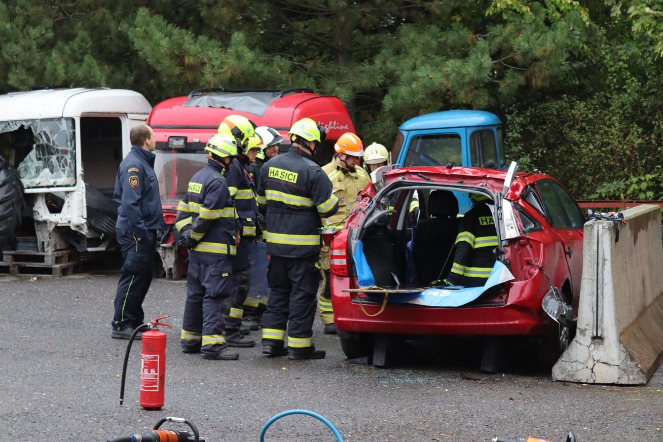 Dobrovolní hasiči se školili na Rescue meetingu JSDH 2023 v areálu ŠVZ ve Zbirohu